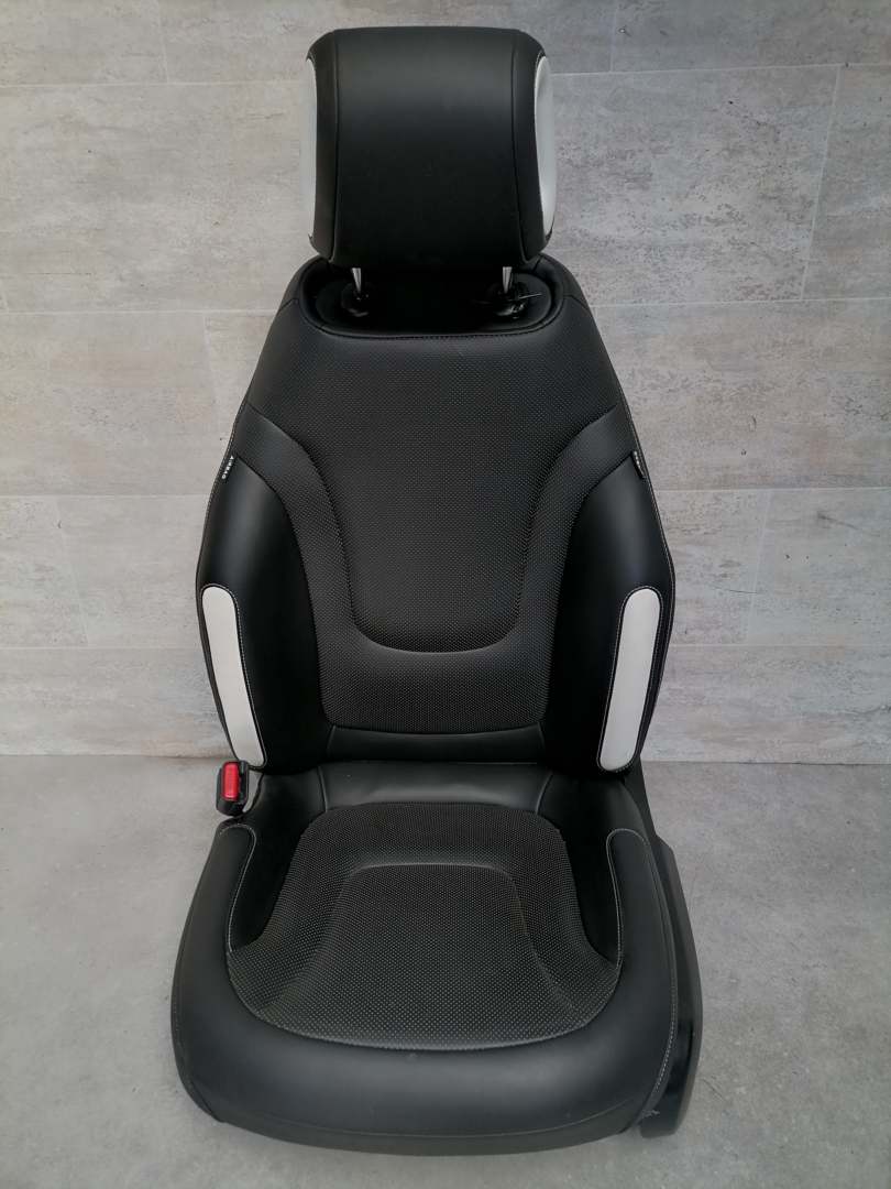 Smart #1 Brabus original Sitz vorn links Fahrersitz Leder Schwarz elektrisch verstellbar Bj.2022